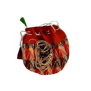 ID110 COLLANA DORATA A FILI MULTIPLI CON PIETRE BORDEAUX MOTIVI FLOREALI E DESIGN ARTIGIANALE MADE IN ITALY - immagine 2
